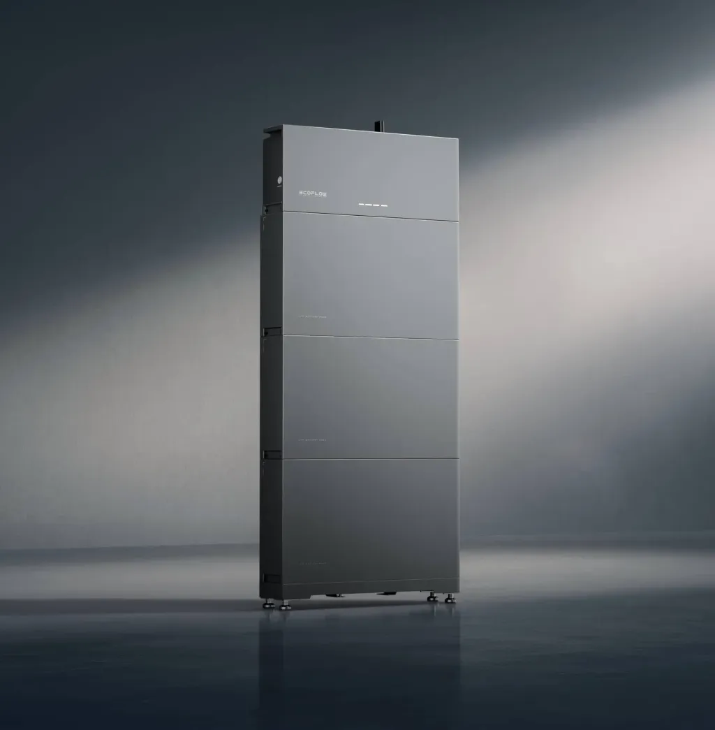EcoFlow PowerOcean hybrid inverter and stacked battery packs (manufacturer image)